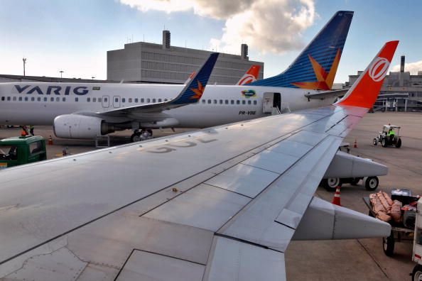 avioes-da-varig-e-da-gol-na-pista