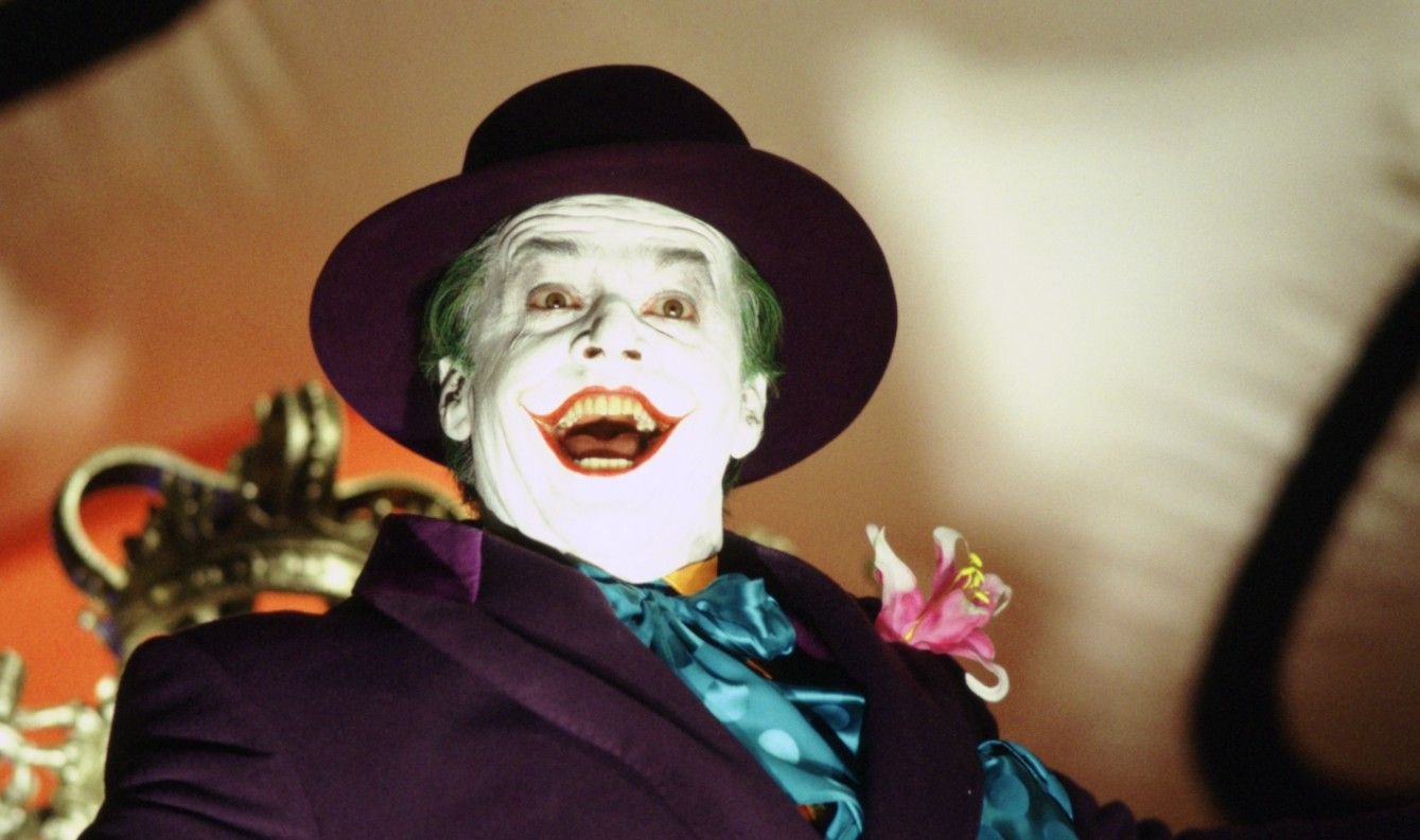a-captura-de-tela-mostra-uma-cena-do-fime-batman-mostrando-o-coringa-interpretado-por-jack-nicholson 