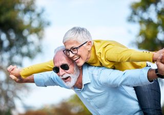 Como a sua visão do envelhecimento afeta a sua saúde? Mais do que você imagina