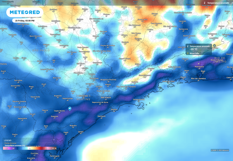 Previsão de anomalia de temperatura máxima nesta sexta-feira (15), de acordo com o ECMWF.