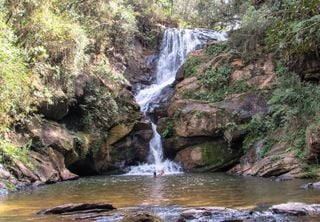 Roteiro perfeito para quem ama cachoeiras: essa cidade mineira é repleta dessas belezas naturais; veja onde