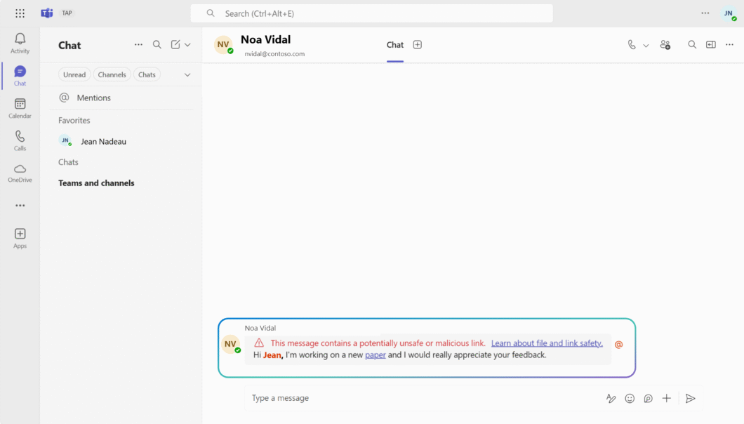 Captura de tela de uma mensagem recebida no Microsoft Teams com um alerta de link potencialmente malicioso.