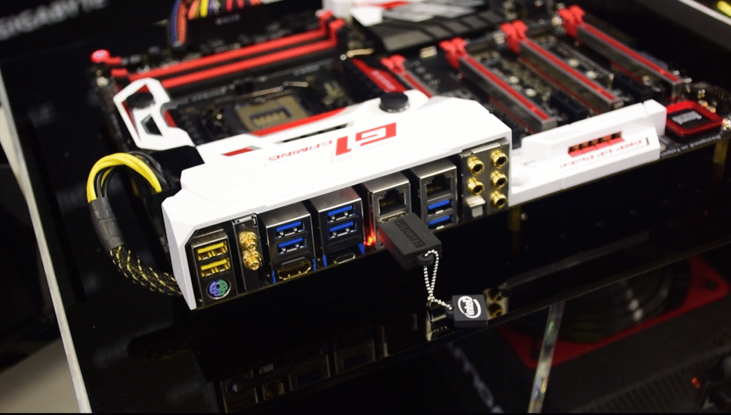 Atualização de BIOS de uma placa-mãe