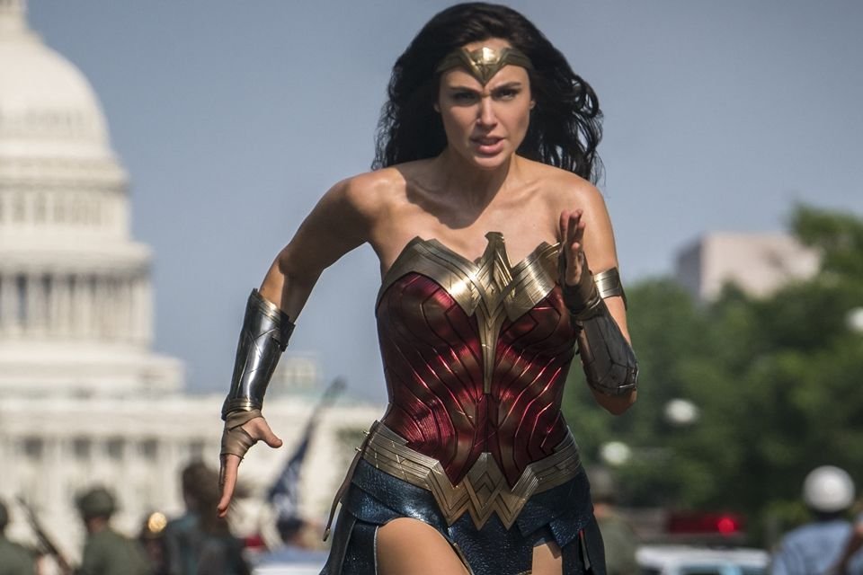 a-captura-de-tela-mostra-uma-cena-do-filme-mulher-maravilha-interpretada-por-gal-gadot