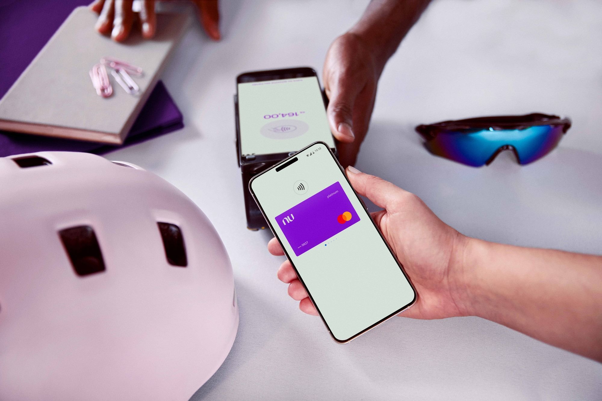 pagando-por-aproximacao-com-o-celular