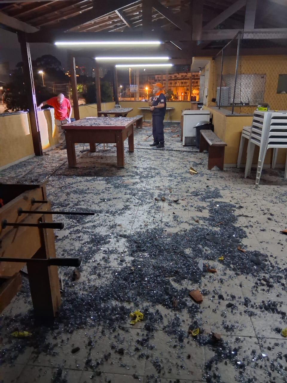 Uma das casas afetadas pelo incendio 