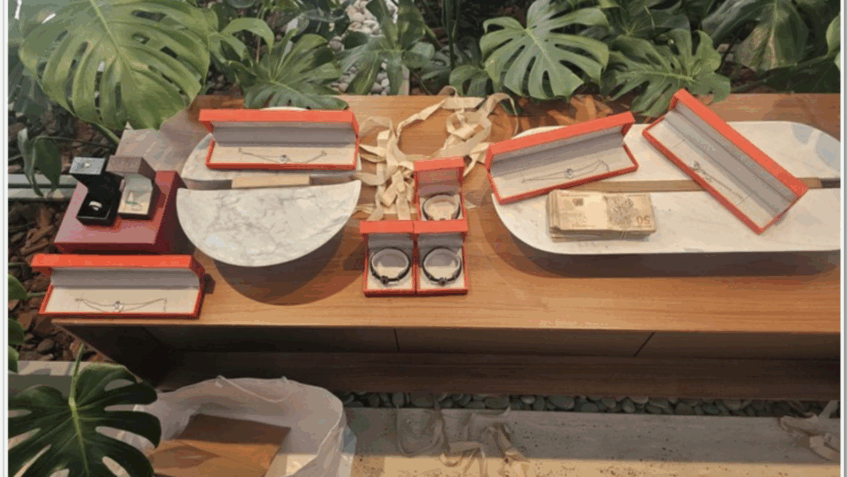 Joias também foram apreendidas pela corportação