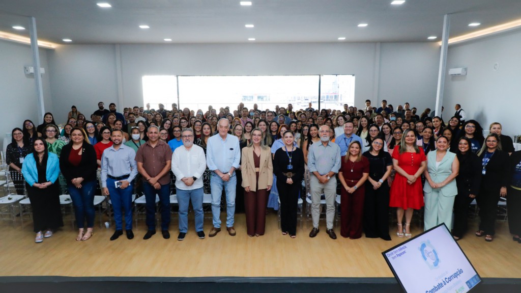 FAPEAM-Fapeam promove debate sobre combate à corrupção Fotos Ayrton Lopes  (2)