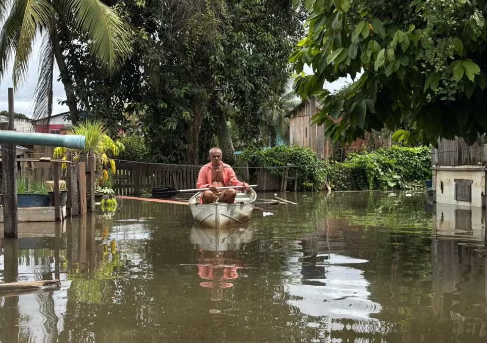 Cheia do Rio Acre. Créditos: Reprodução/Junior Andrade/Rede Amazônica Acre. Cheia do Rio Acre. Créditos: Reprodução/Junior Andrade/Rede Amazônica Acre.