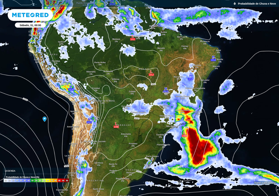 Previsão de ciclone (L) na costa do Brasil e probabilidade de chuva neste sábado (31), de acordo com o ECMWF.