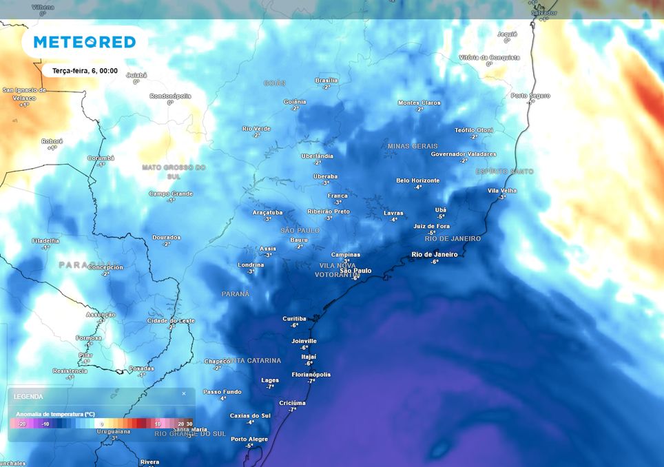 Previsão de anomalias de temperatura em 850 hPa no final da segunda-feira.