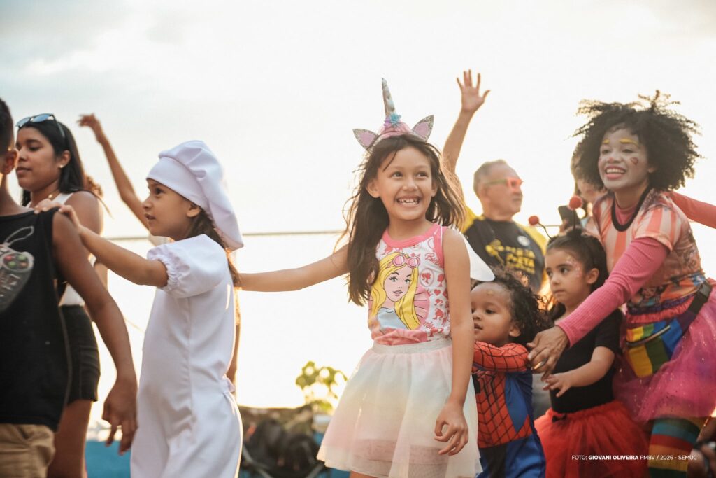 ‘Bloco da Duda’ e ‘Acesso Cultural’ levaram animação na segunda noite de programação