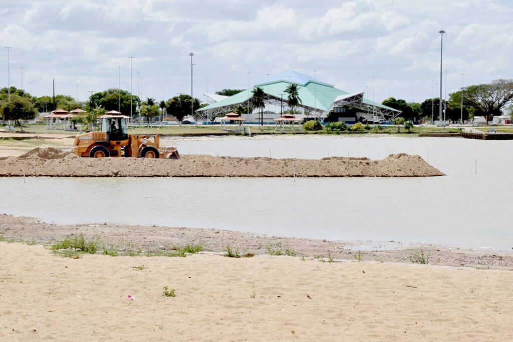 Restaurante começa a ser construído no lago do Parque Anauá; veja como vai ficar