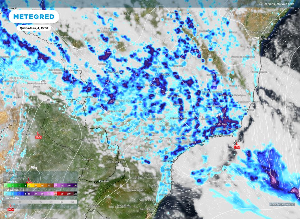 Chuva, nebulosidade e pressão a nível do mar na tarde desta quarta-feira (4).