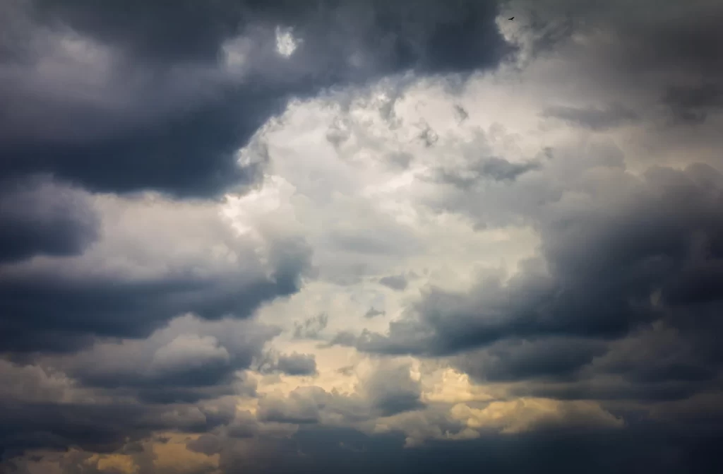 Máximas chegam a 35°C e céu permanece nublado nesta segunda em Roraima