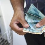 Abono salarial começa a ser pago nesta segunda-feira (16); veja como consultar