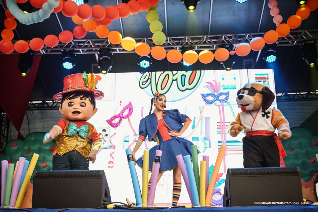 Praça Chico do Carneiro reúne cerca de 5 mil pessoas em noite dedicada às crianças