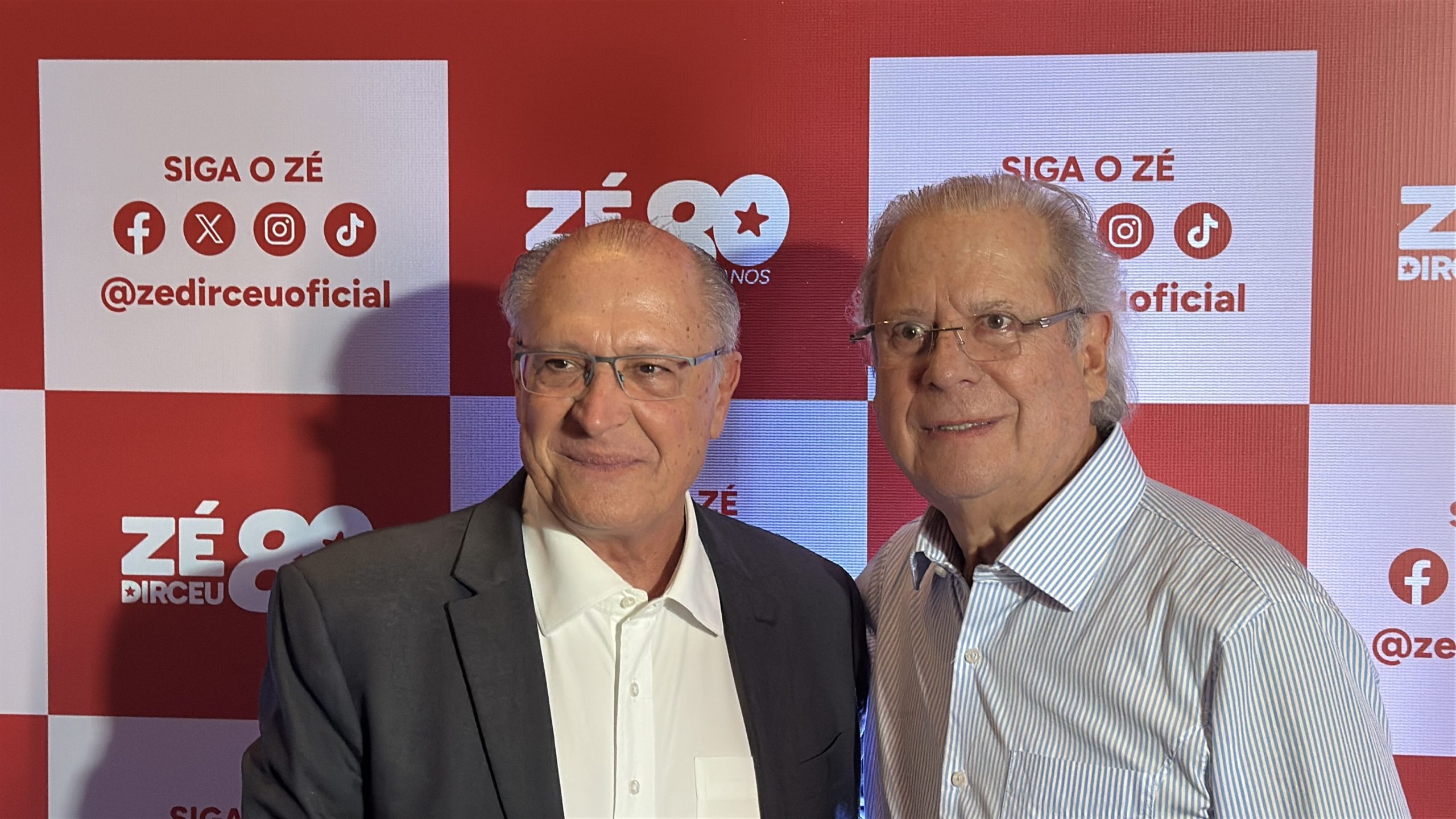 O vice-presidente Geraldo Alckmin (PSB) compareceu à festa