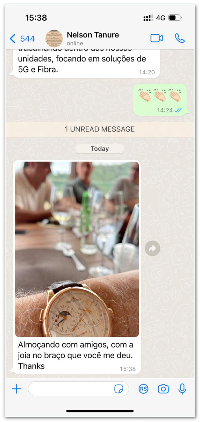 Em mensagens trocadas entre Daniel Vorcaro e Nelson Tanure o investidor mostra relógio que recebeu de presente do fundador do Banco Master
