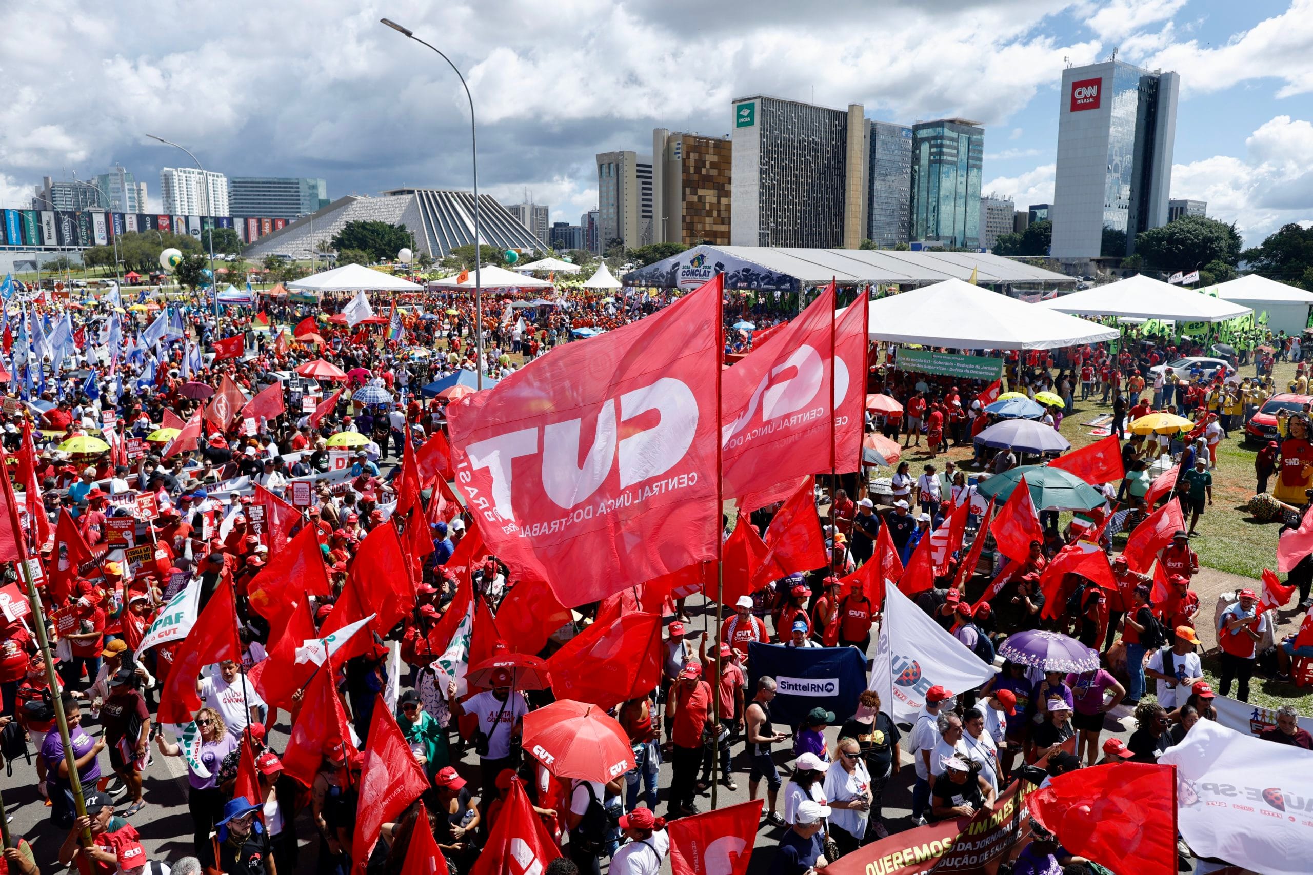 A CUT (Central Única dos Trabalhadores) foi uma das entidades que promoveu o ato